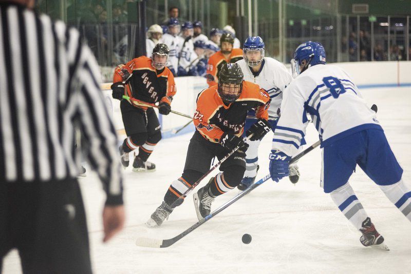 Cashing in on opportunities, Danvers hockey doubles up Beverly